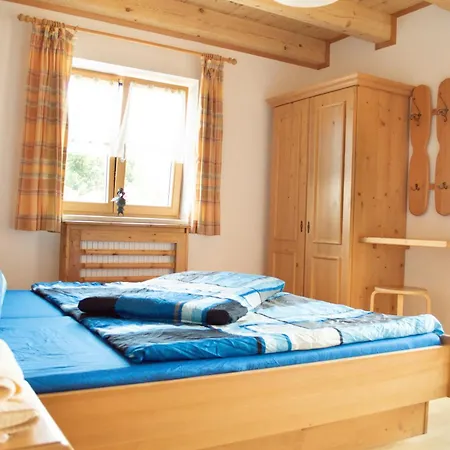 Krapfenalm Apartamento *